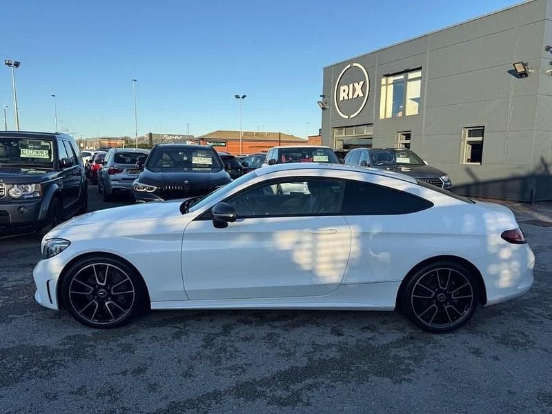 Used Mercedes C300 AMG line 258 HP (189 kW) 2018 White Coupe
