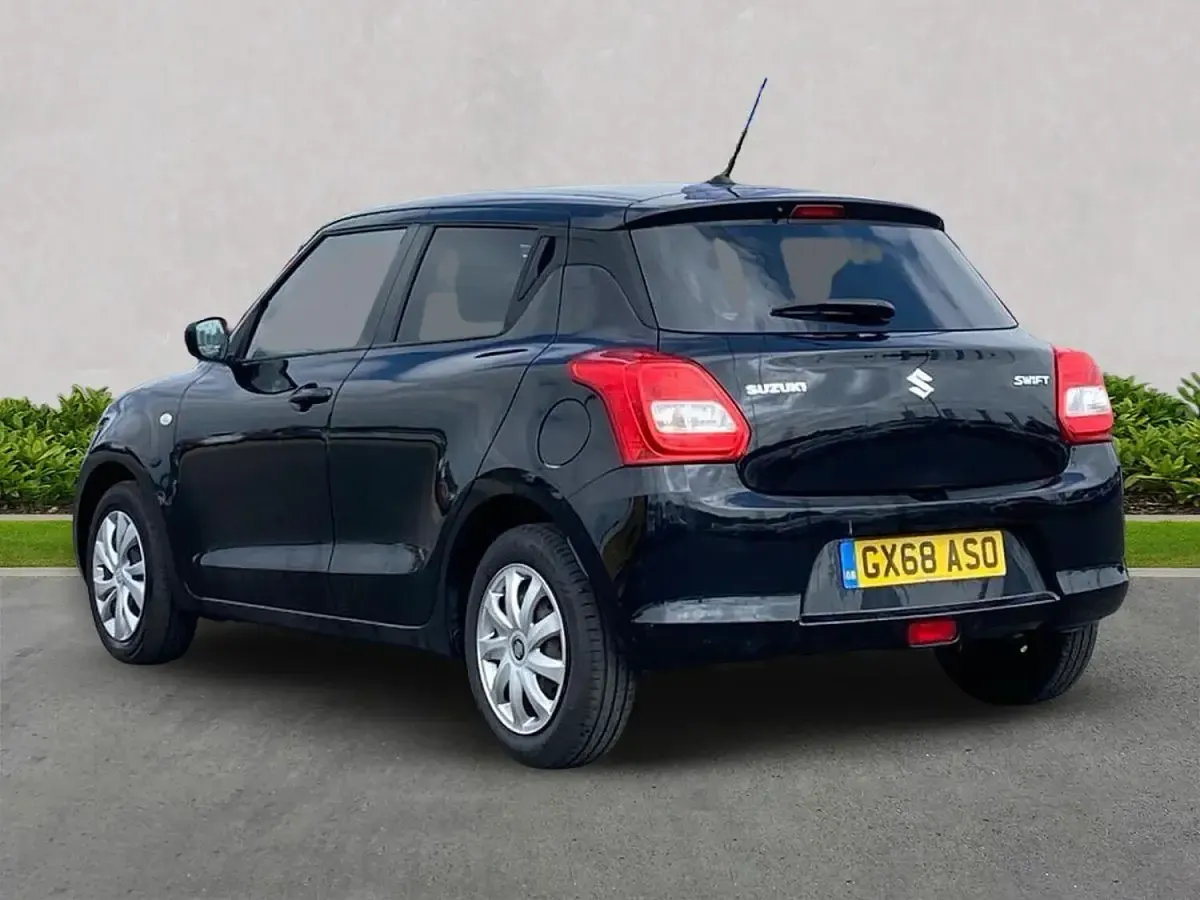 Used Suzuki Swift SZ3 90 HP (66 kW) 2018 Black Hatchback