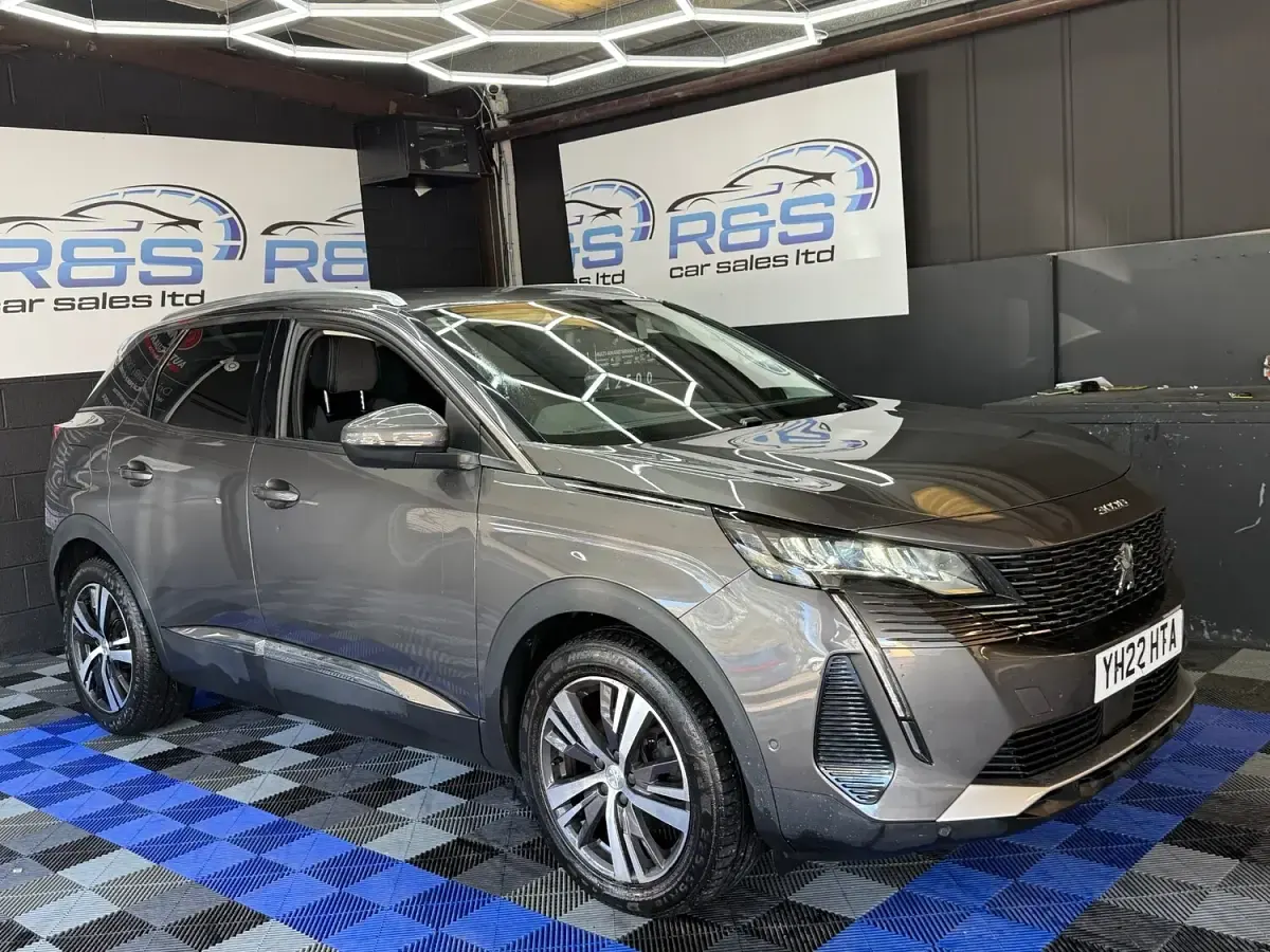 Used Peugeot 3008 Allure Premium 131 HP (96 kW) 2022 Grey SUV