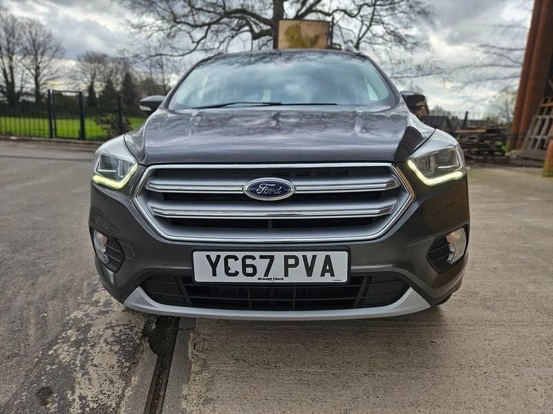 Used Ford Kuga Titanium 120 HP (88 kW) 2017 Grey SUV