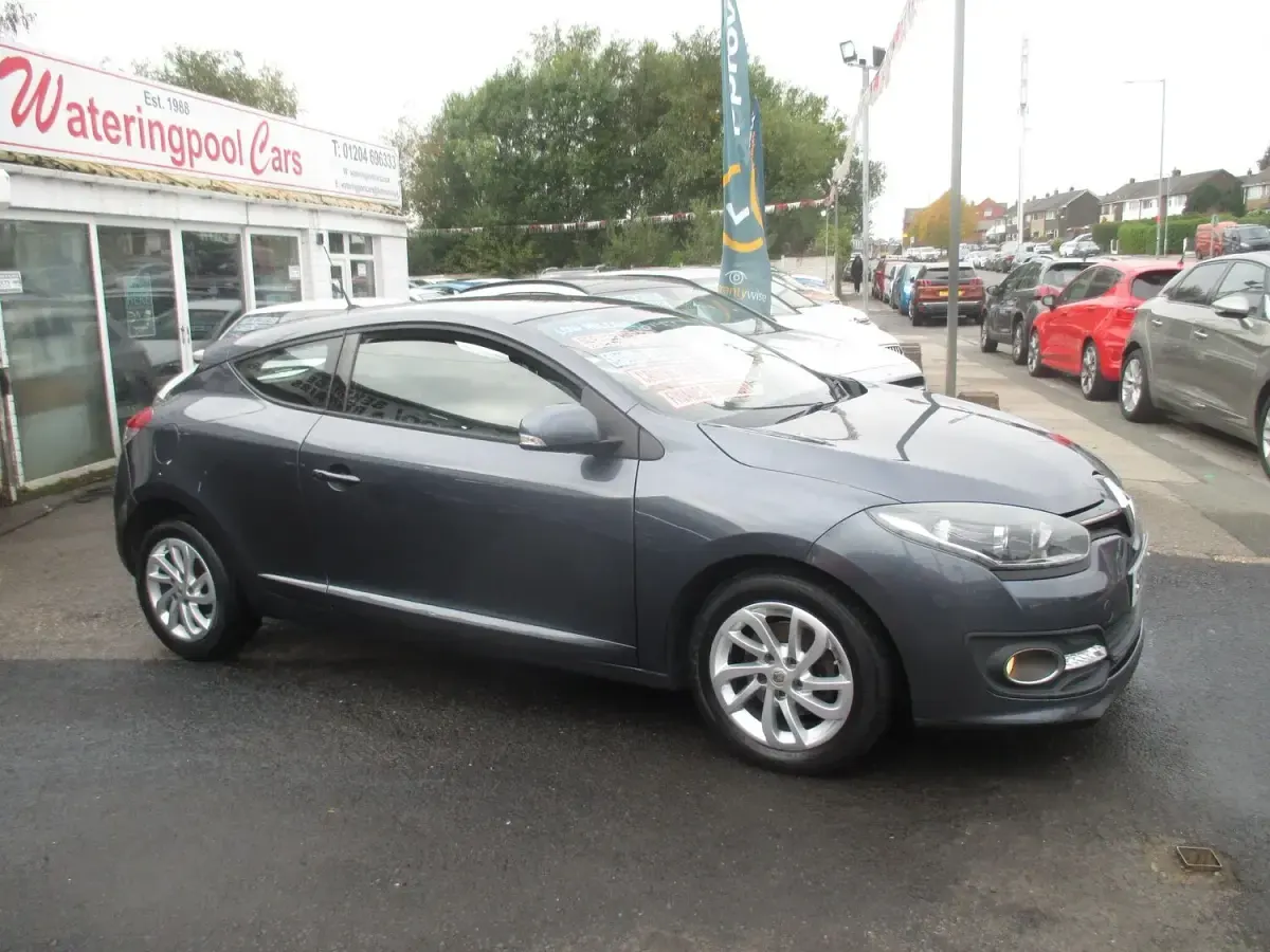 Used Renault Mégane Coupé Dynamique 2015 Grey Coupe