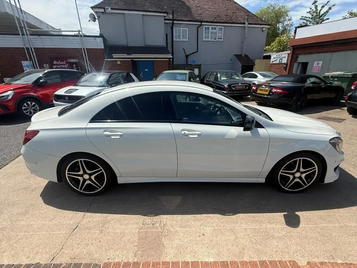 Used Mercedes CLA220 AMG 170 HP (125 kW) 2013 White Sedan