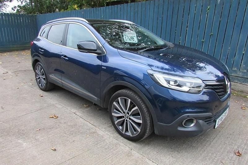 Blue Used 2016 Renault Kadjar Signature SUV | £7,295 (A bit pricey) - Image 1/1