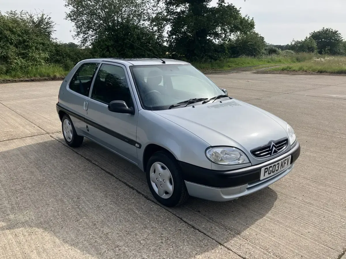 Used Citroën Saxo 60 HP (44 kW) 2003 Grey Hatchback