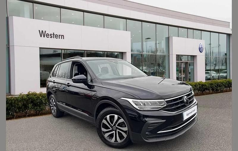 Black Used 2022 VW Tiguan Active SUV | £24,999 (A bit pricey) - Image 1/4