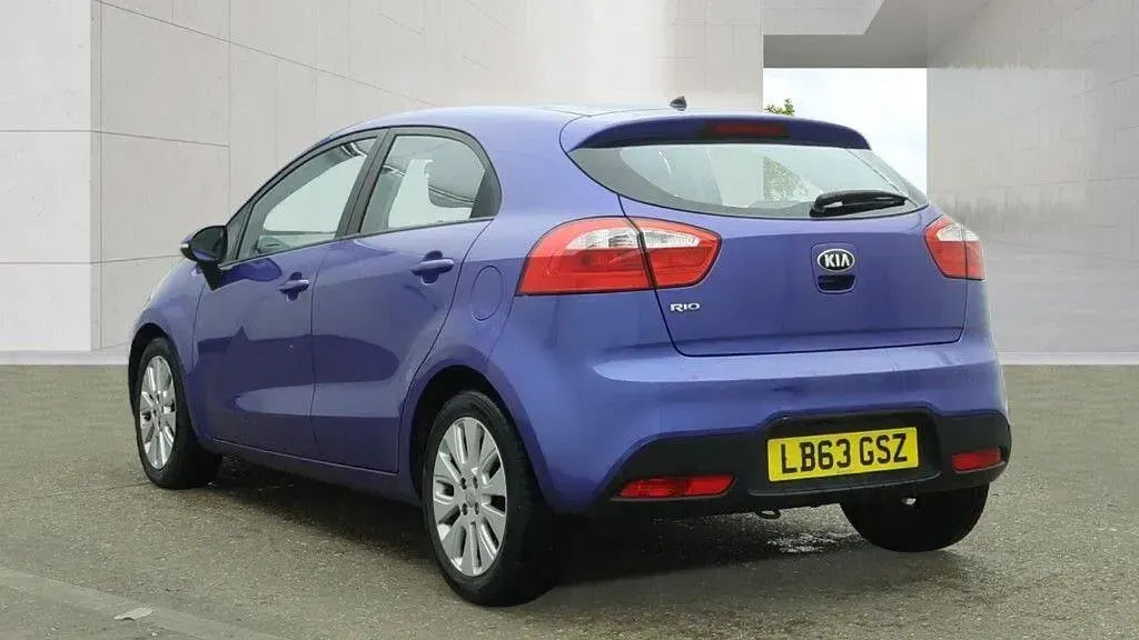 Used Kia Rio 2014 Blue Hatchback