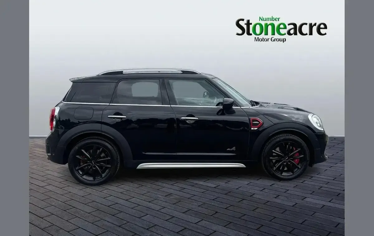 Used Mini John Cooper Works Countryman Sport 301 HP (221 kW) 2019 Black SUV