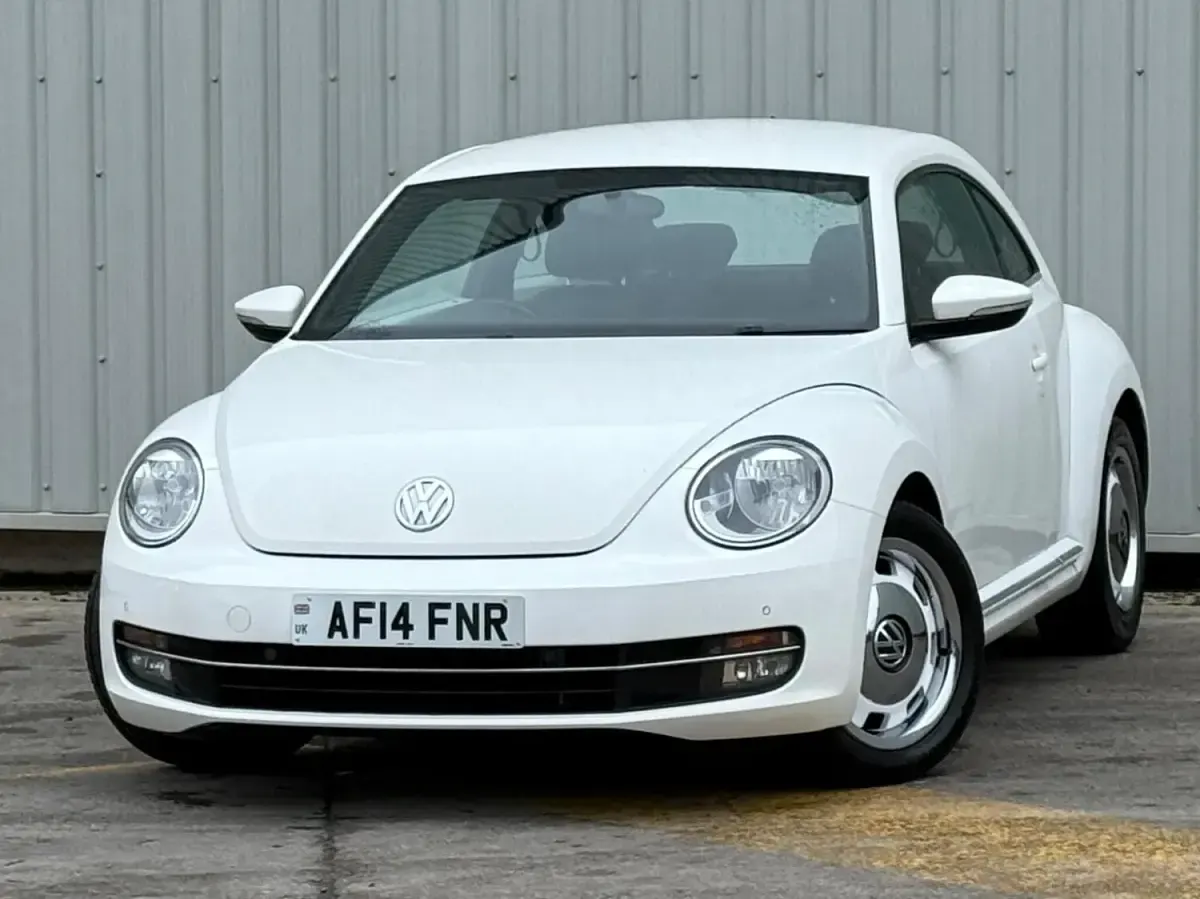 Used VW Beetle Design 2014 White Hatchback