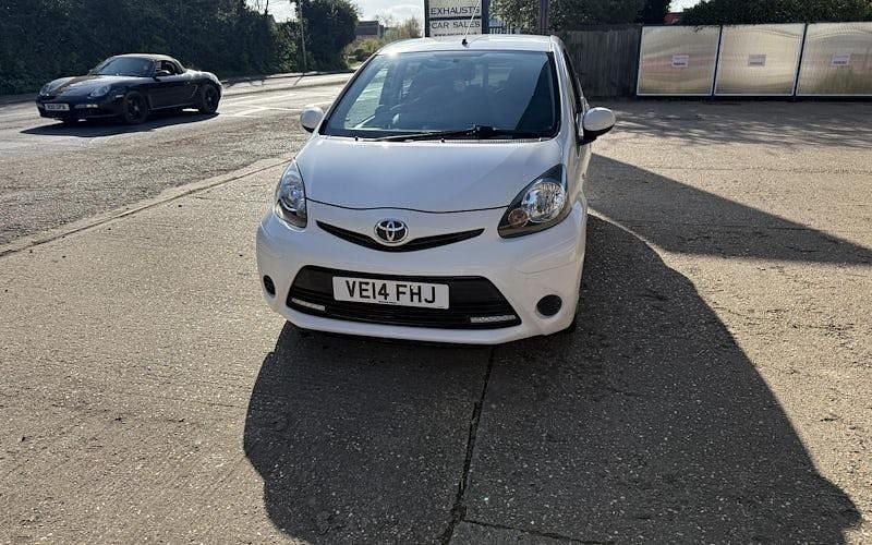 Used Toyota Aygo Style 68 HP (50 kW) 2014 Hatchback