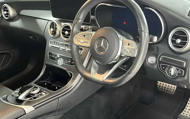 Used Mercedes C300 AMG line 245 HP (180 kW) 2018 White Coupe