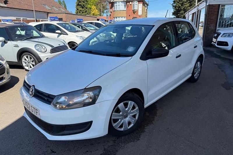 Begagnad VW Polo S 2012 Vit Halvkombi