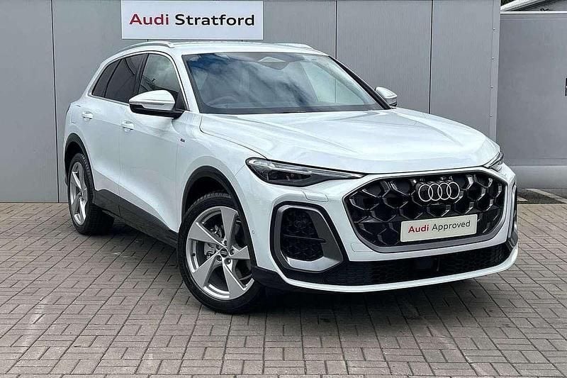 White New 2025 Audi Q5 S-Line SUV | £49,950 - Image 1/4