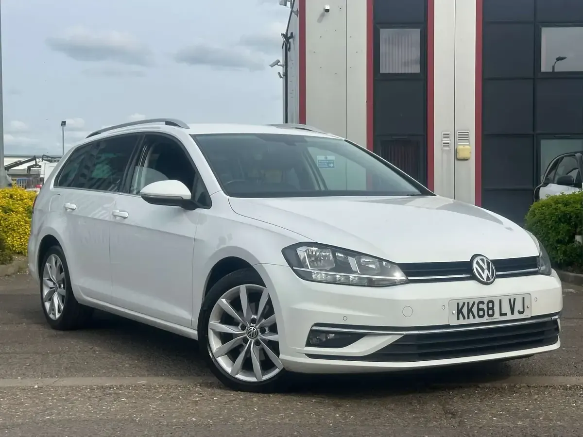 Used VW Golf VII GT 150 HP (110 kW) 2019 White Estate