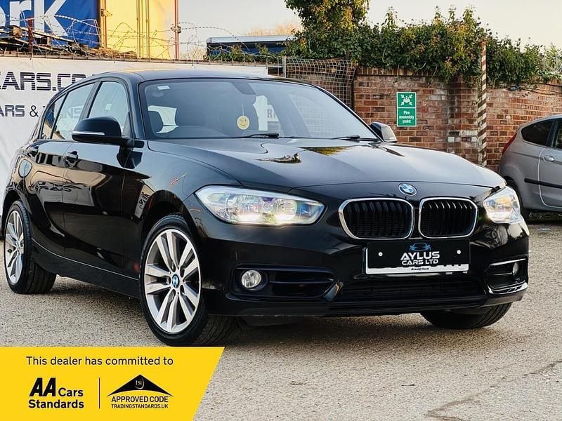 Used BMW 118 Sport Line 2018 Black Hatchback