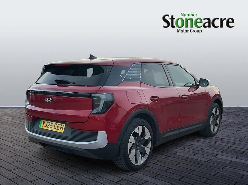 Begagnad Ford Explorer Premium 210 kW (286 HK) 2025 Röd SUV