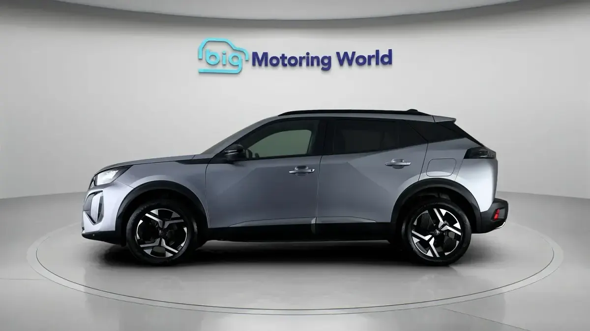 Used Peugeot 2008 Allure 130 HP (95 kW) 2023 Grey SUV