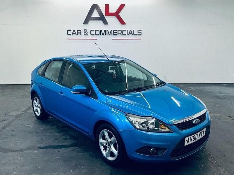Blue Used 2011 Ford Focus Zetec Hatchback | £1,695 (Good price) - Image 1/4
