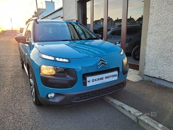 Used Citroën C4 Cactus Flair 2017 Blue Hatchback
