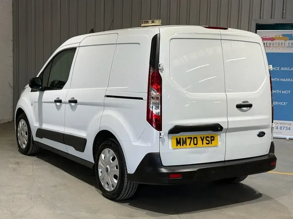 Begagnad Ford Transit Connect Trend 100 HK (73 kW) 2021 Vit Minibuss