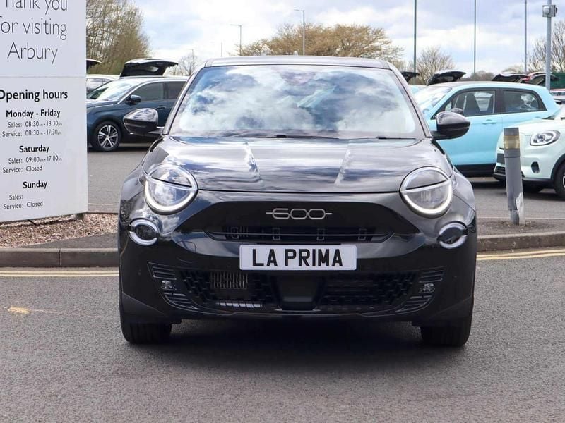 New Fiat 600 La Prima 99 HP (72 kW) 2026 Black SUV