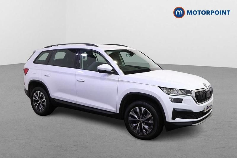White Used 2023 Skoda Kodiaq SE Drive SUV | £24,999 (Good price) - Image 1/4