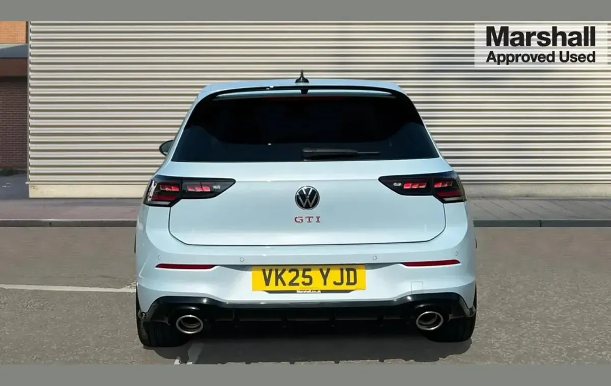 Used VW Golf VIII GTI Clubsport 328 HP (241 kW) 2025 Blue Hatchback