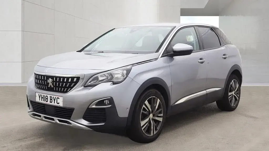 Used Peugeot 3008 Allure 120 HP (88 kW) 2018 Grey SUV