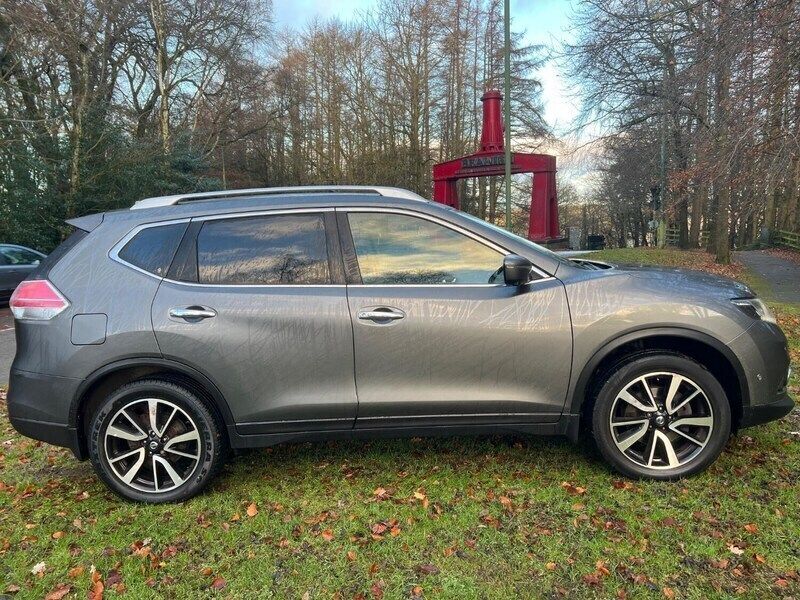 Grey Used 2016 Nissan X-Trail Tekna SUV | £7,999 (A bit pricey) - Image 1/4