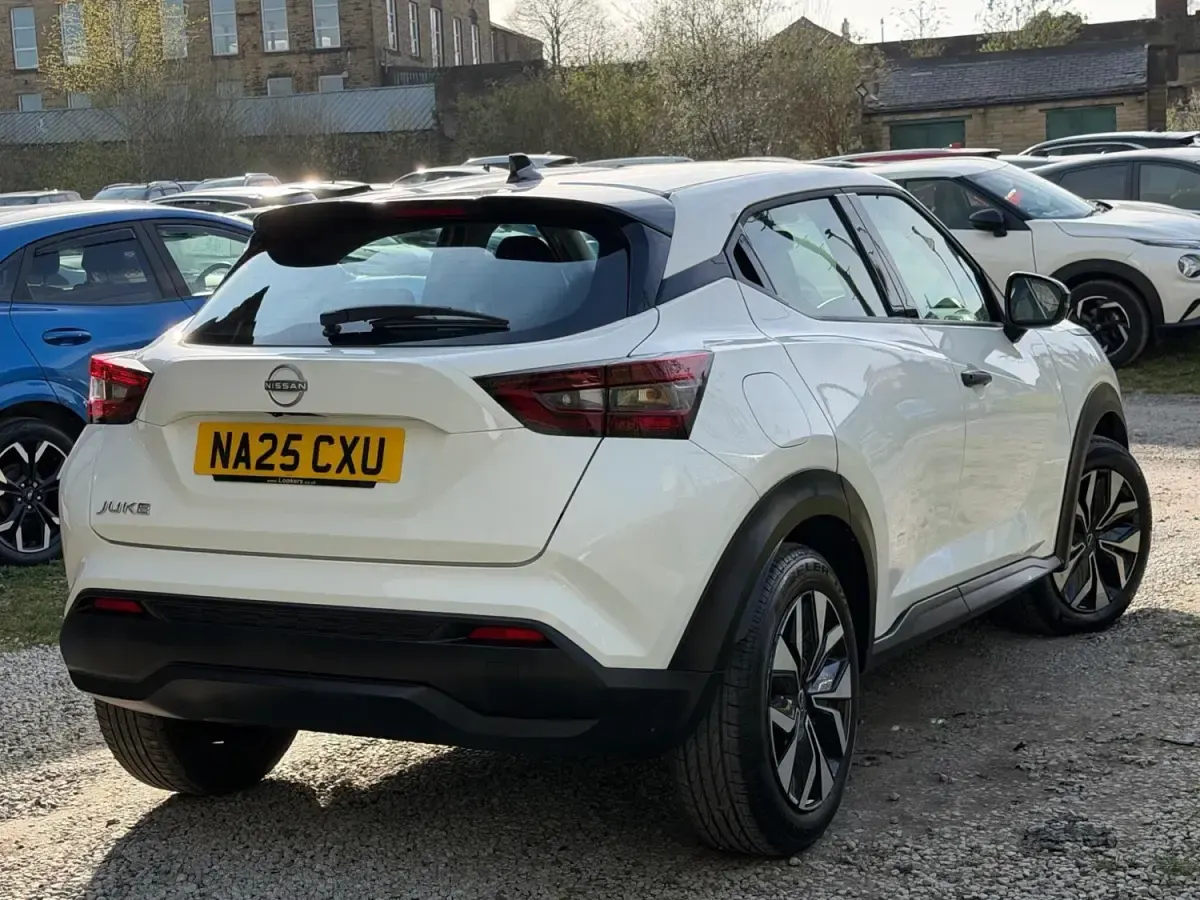 Second-hand Nissan Juke Acenta Premium 2025 Alb SUV