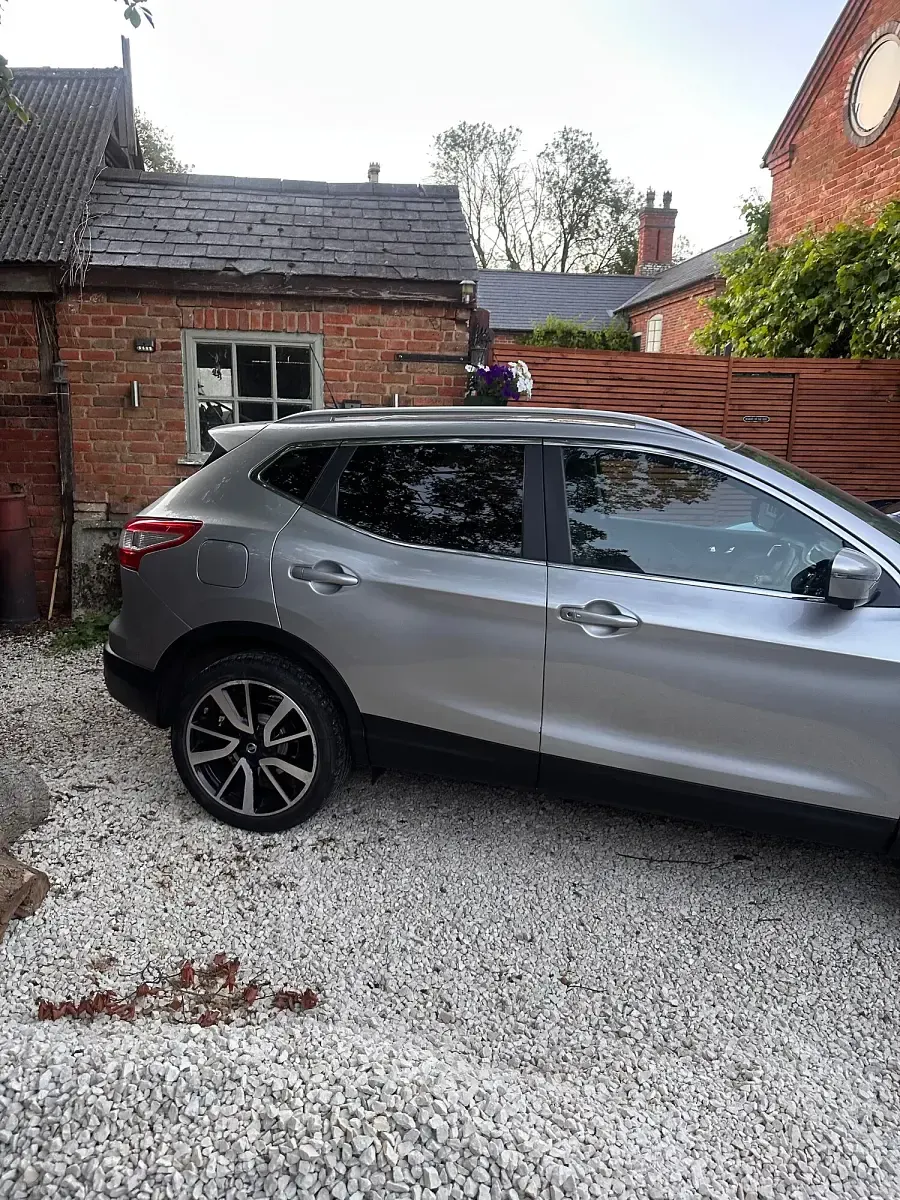 Used Nissan Qashqai Tekna 130 HP (95 kW) 2016 Silver SUV