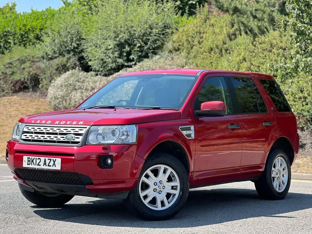 Used Land Rover Freelander 2 187 HP (137 kW) 2012 Red SUV