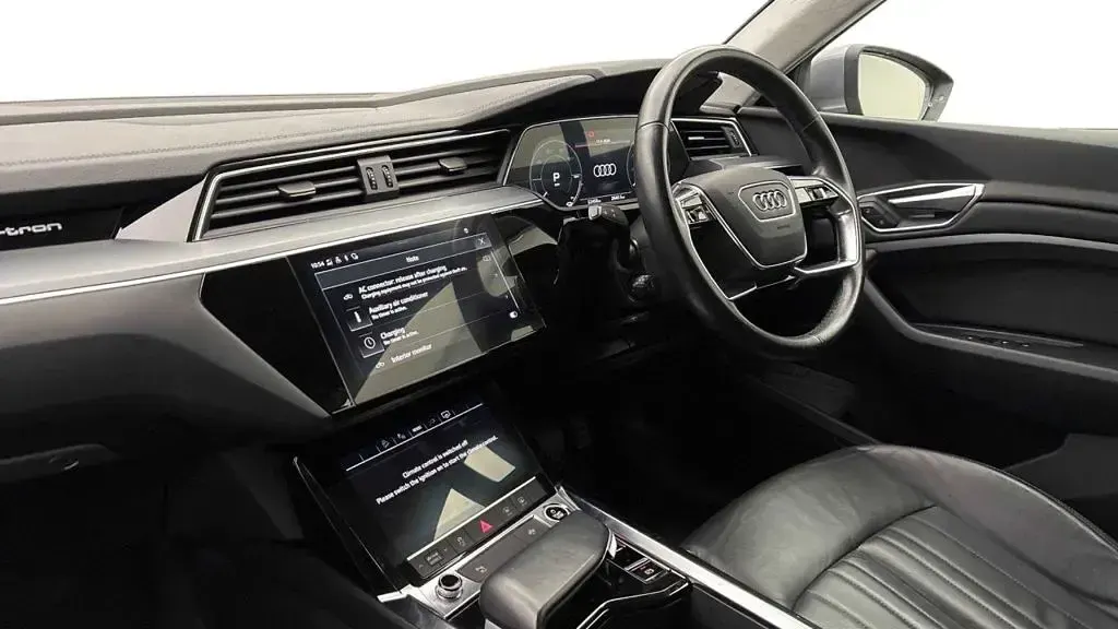 Used Audi e-tron Design 11 kW (15 HP) 2022 SUV