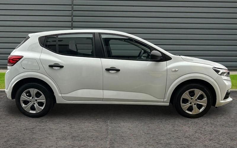 Used Dacia Sandero Essentiel 91 HP (66 kW) 2025 Hatchback
