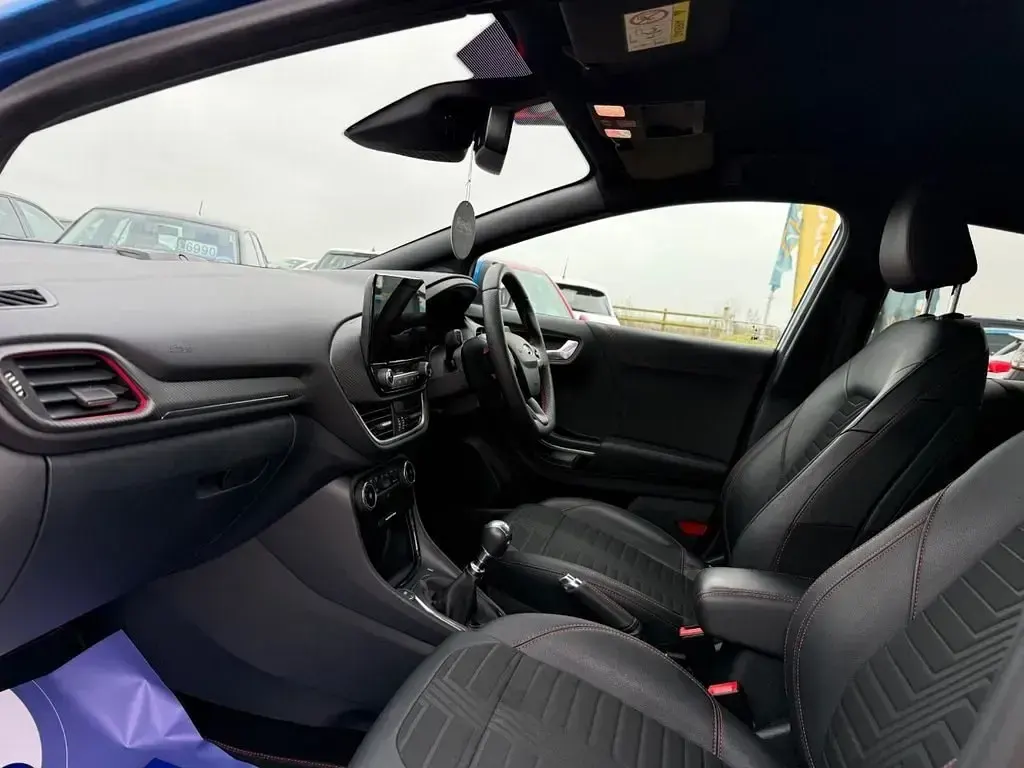 Używany Ford Puma ST-Line X 125 KM (91 kW) 2021 Niebieski Hatchback