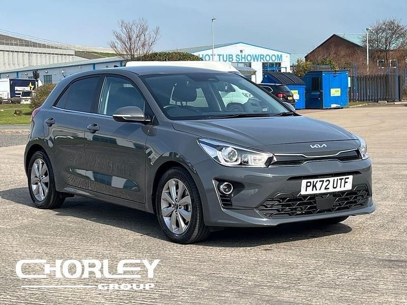Used Kia Rio 120 HP (88 kW) 2022 Grey Hatchback