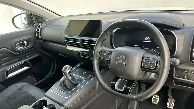 Used Citroën C5 PureTech 2023 White Hatchback