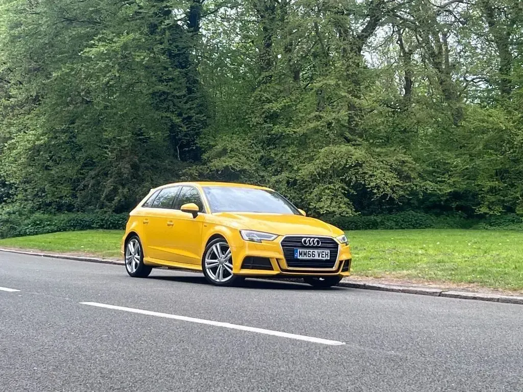 Used Audi A3 Sportback S-Line 150 HP (110 kW) 2016 Yellow Hatchback
