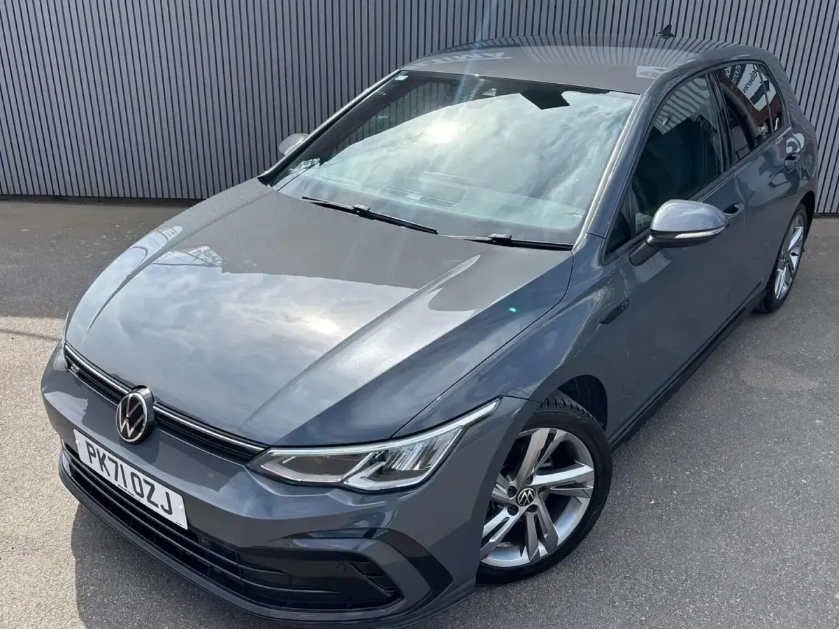 Używany VW Golf VII R-line 150 KM (110 kW) 2021 Szary Hatchback