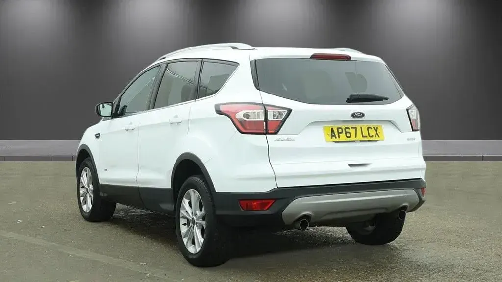 Used Ford Kuga Titanium 182 HP (133 kW) 2017 White SUV