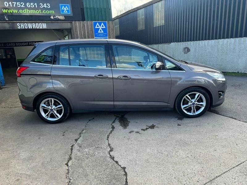 Used Ford Grand C-Max Titanium X 115 HP (84 kW) 2014 Brown MPV