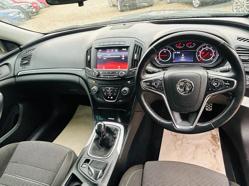 Used Vauxhall Insignia SRi 2014 Grey Estate