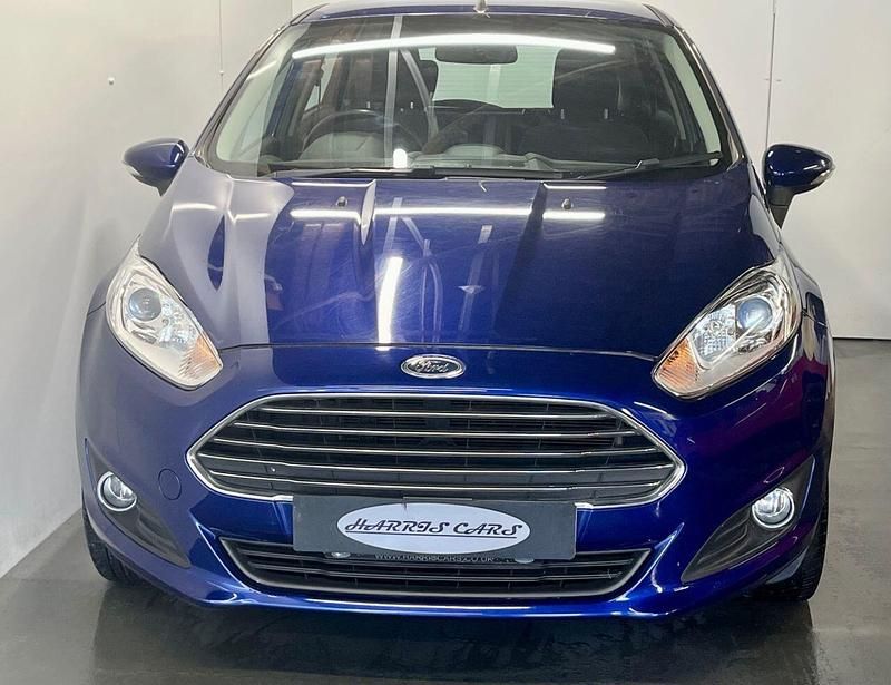 Used Ford Fiesta Zetec 82 HP (60 kW) 2014 Blue Hatchback