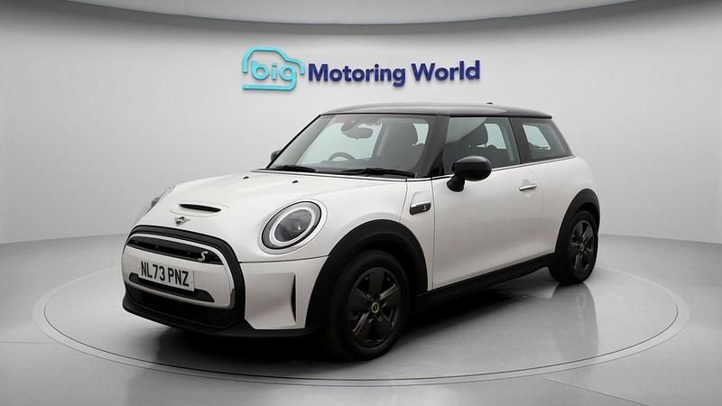 Used Mini Cooper S Hatch 135 kW (184 HP) 2023 White Hatchback