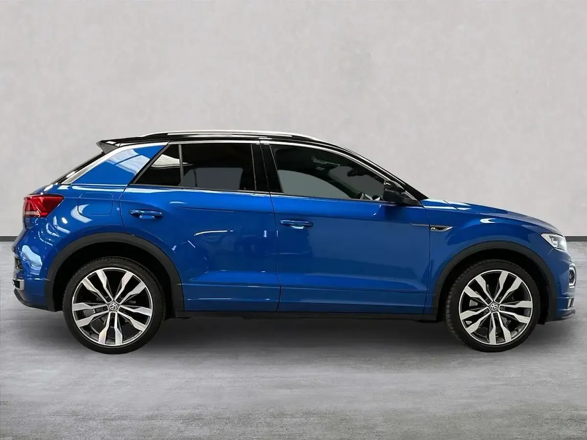 Used VW T-Roc R-line 150 HP (110 kW) 2020 Blue SUV