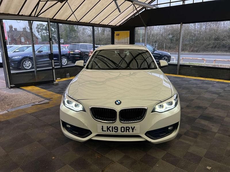 Used BMW 218 Comfort Edition 2019 White Coupe