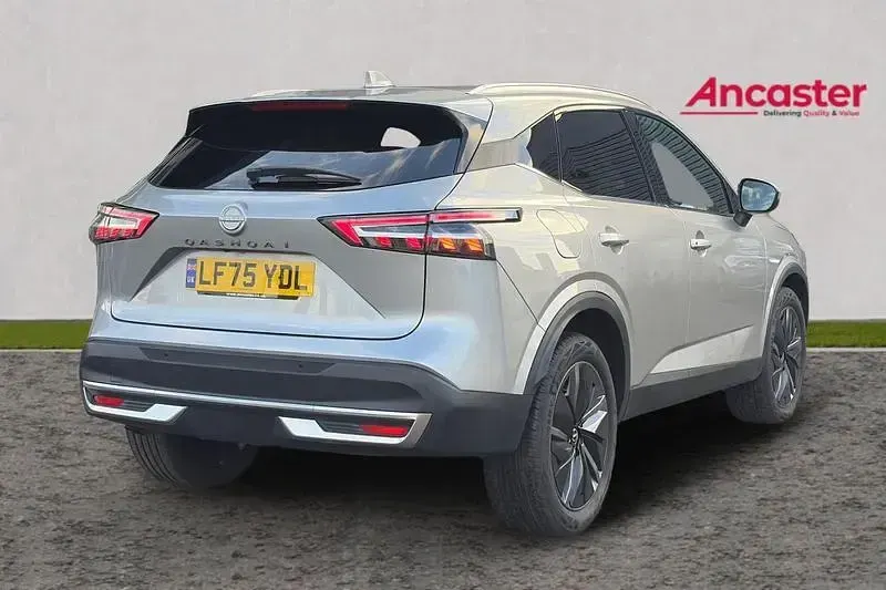 New Nissan Qashqai Tekna 2025 Tallic  ceramic grey SUV
