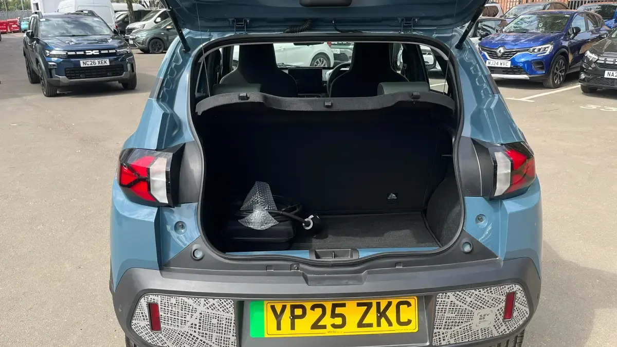 Used Dacia Spring Extreme 47 kW (65 HP) 2025 Blue Hatchback