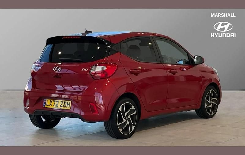 Used Hyundai i10 Premium 67 HP (49 kW) 2022 Red Hatchback