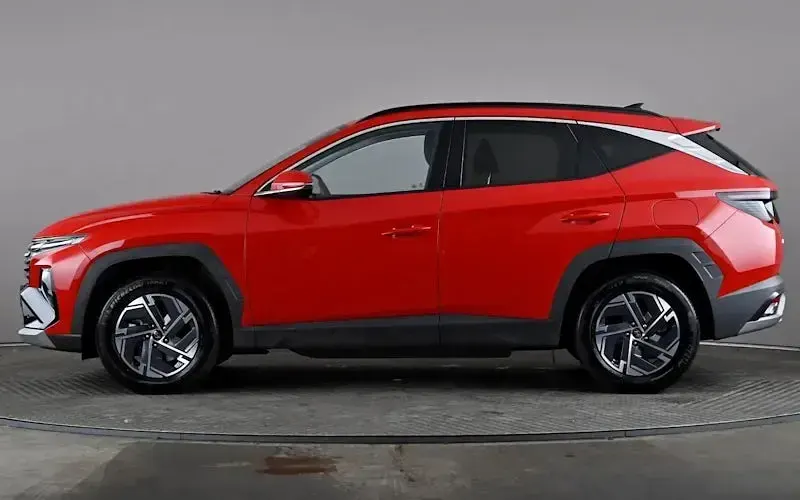 Used Hyundai Tucson Advanced 252 HP (185 kW) 2025 Red SUV