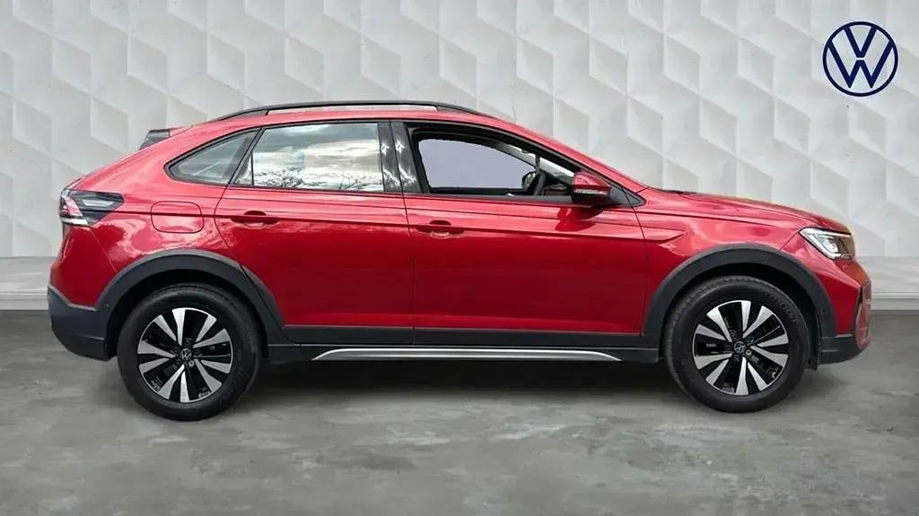 Usado VW Taigo Life 110 HP (80 kW) 2022 Vermelho SUV